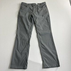 L.L.‎ Bean Pants Mens Size 32x30 Performance Chino Outdoor Quick Dry Gray Nylon